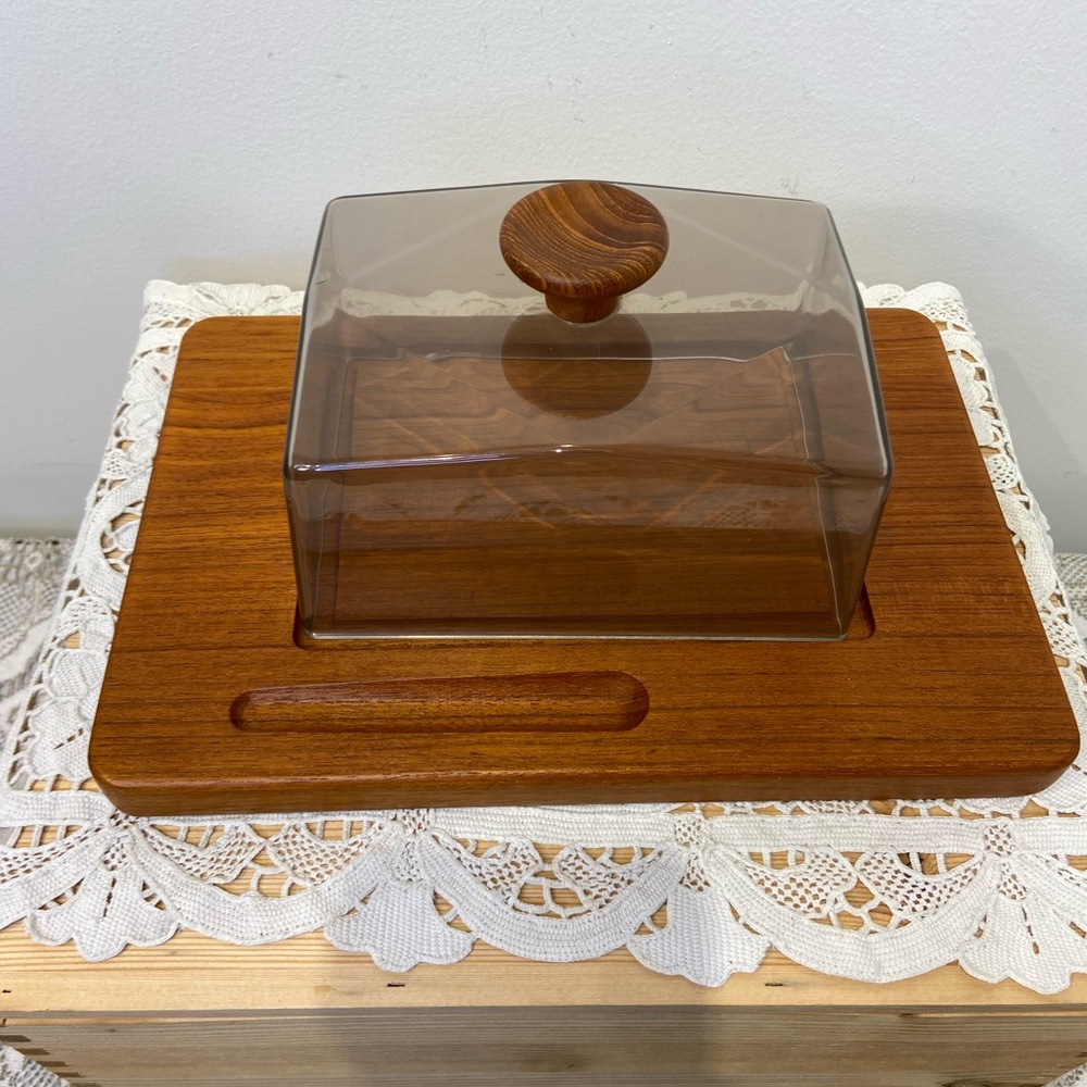Danish Teak Wood Cheese Dome - Picture 2 of 9